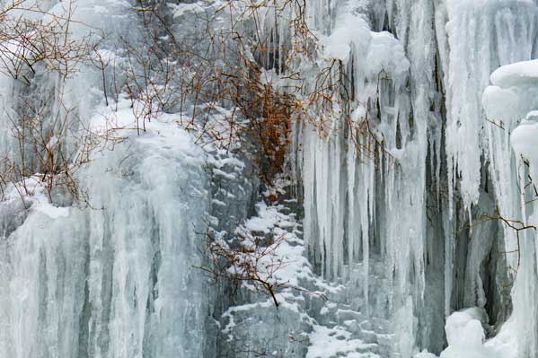 虎牙大峽谷旅游