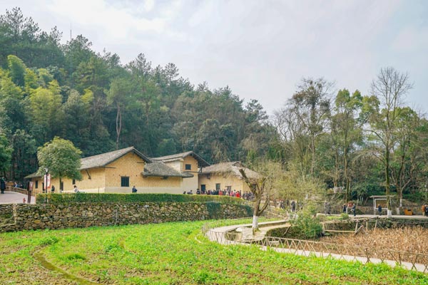 華中旅游